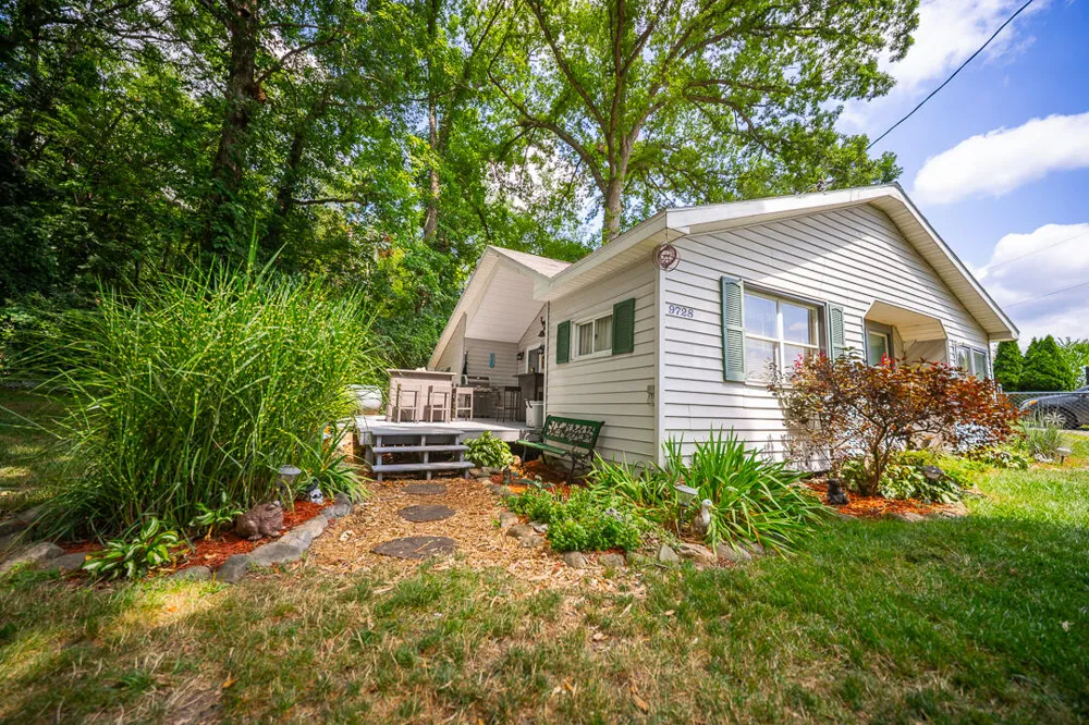 9728 Lakeview Drive Jerome, MI 49249