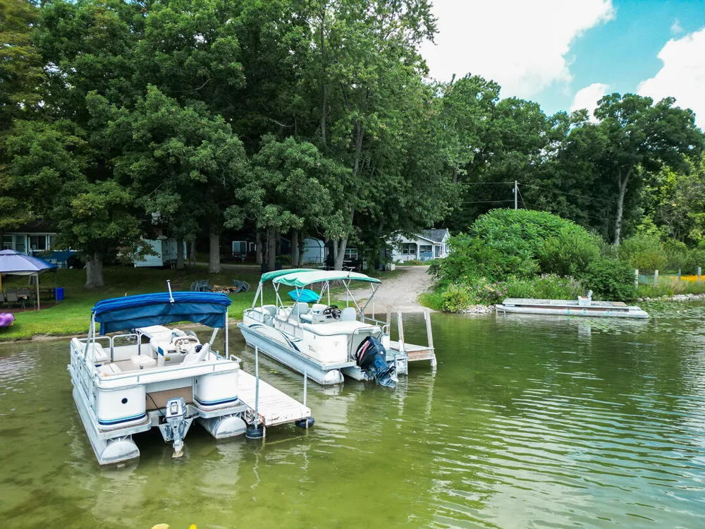 9728 Lakeview Drive Jerome, MI 49249