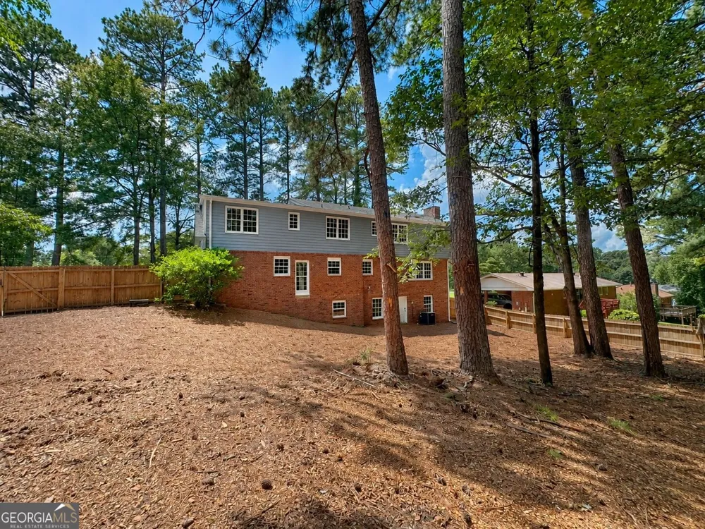 4521 S Roberts DR Buford, GA 30518