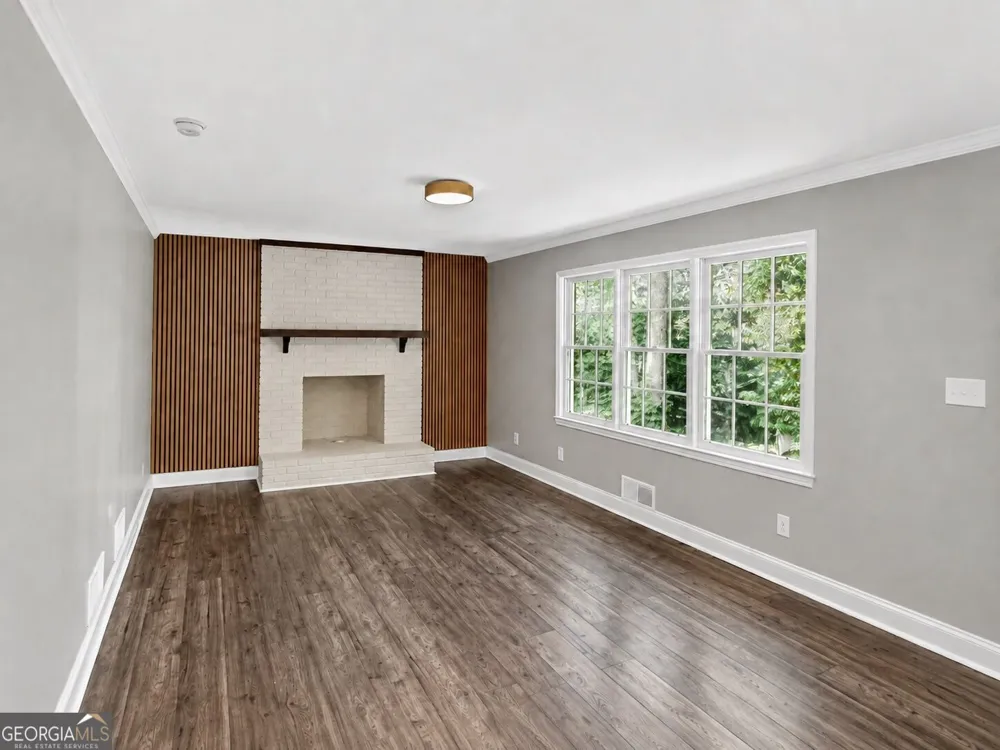 4521 S Roberts DR Buford, GA 30518