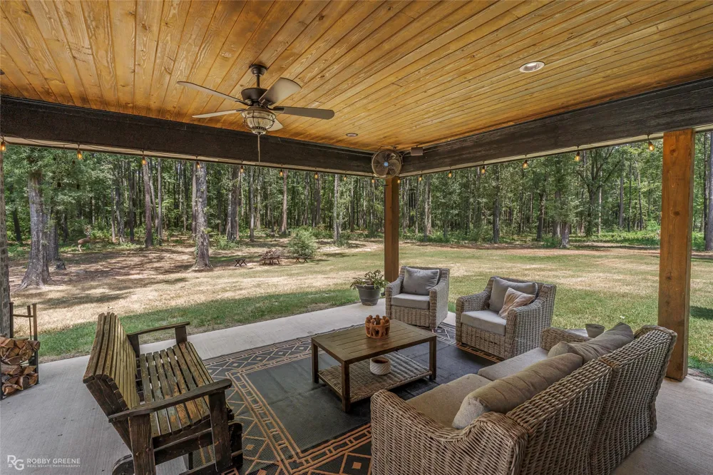 1652 Gravel Point Road Frierson, LA 71027