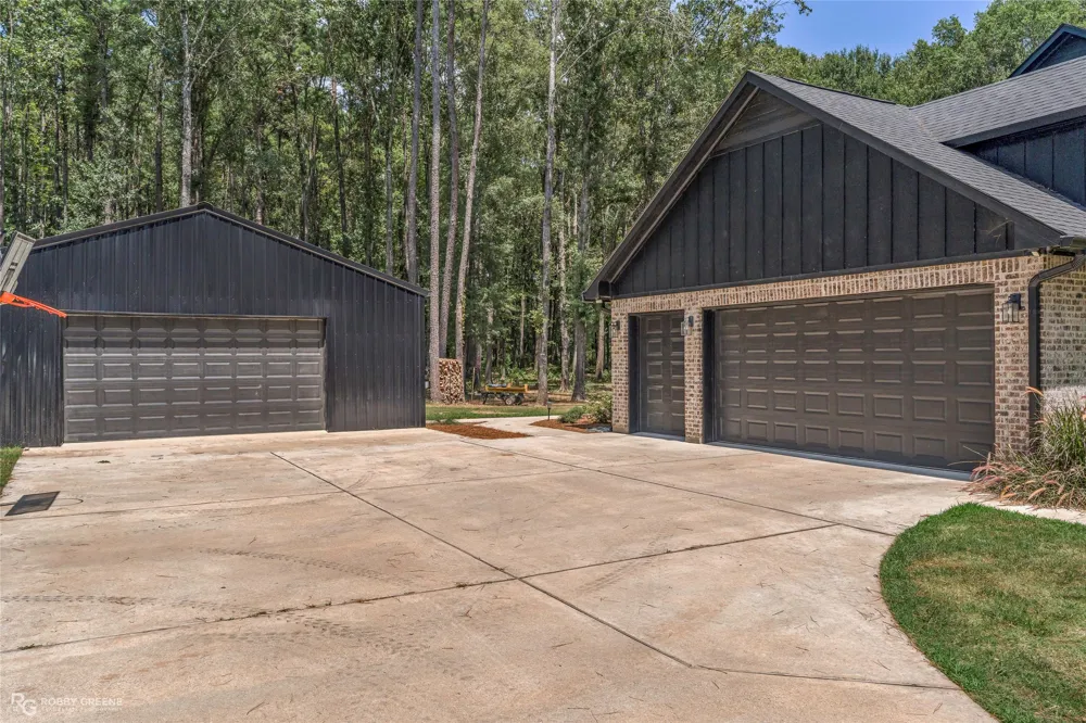 1652 Gravel Point Road Frierson, LA 71027