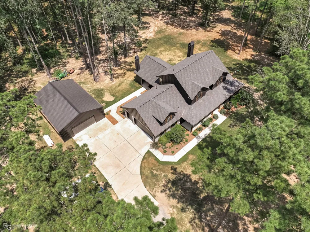 1652 Gravel Point Road Frierson, LA 71027