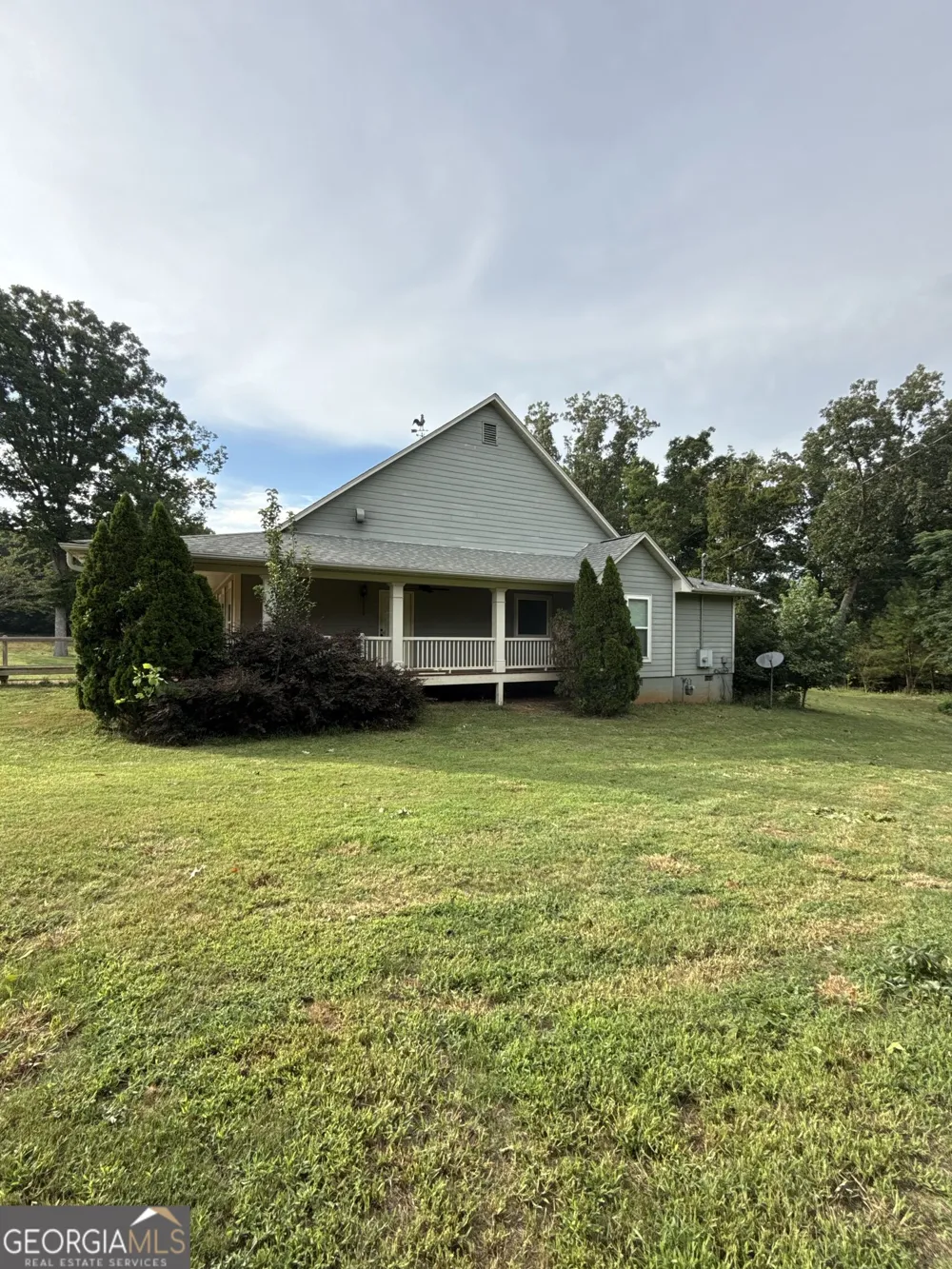 259 Lovers LN Union Point, GA 30669