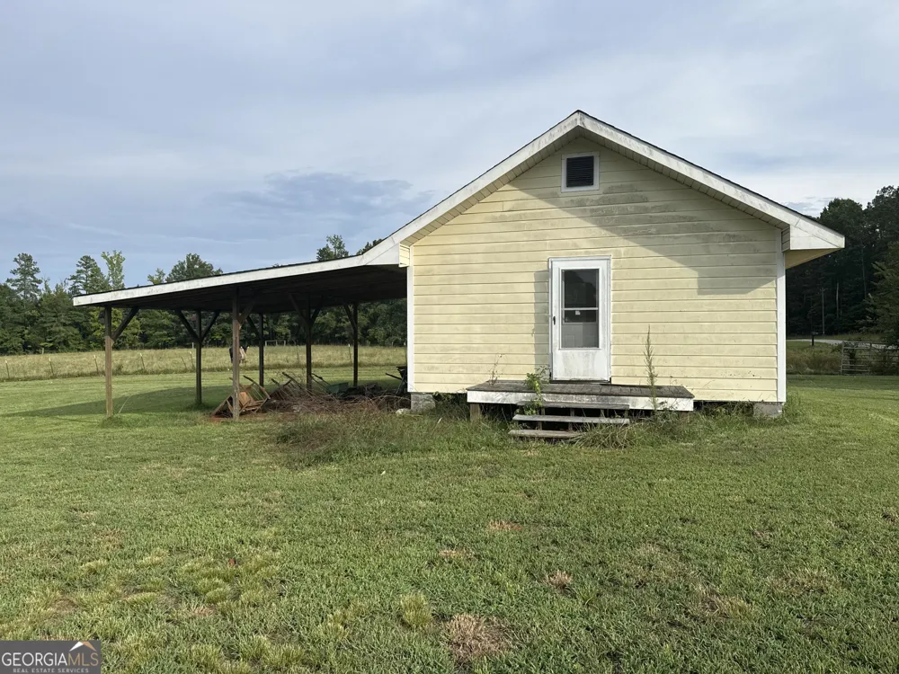 259 Lovers LN Union Point, GA 30669
