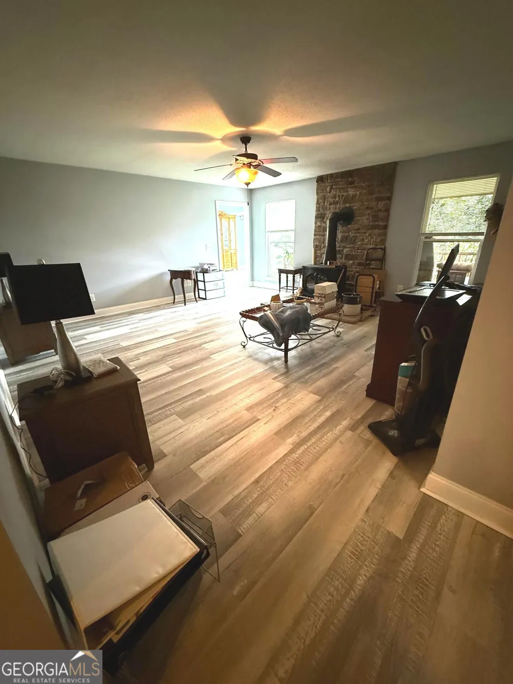 259 Lovers LN Union Point, GA 30669