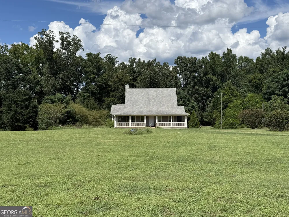 259 Lovers LN Union Point, GA 30669
