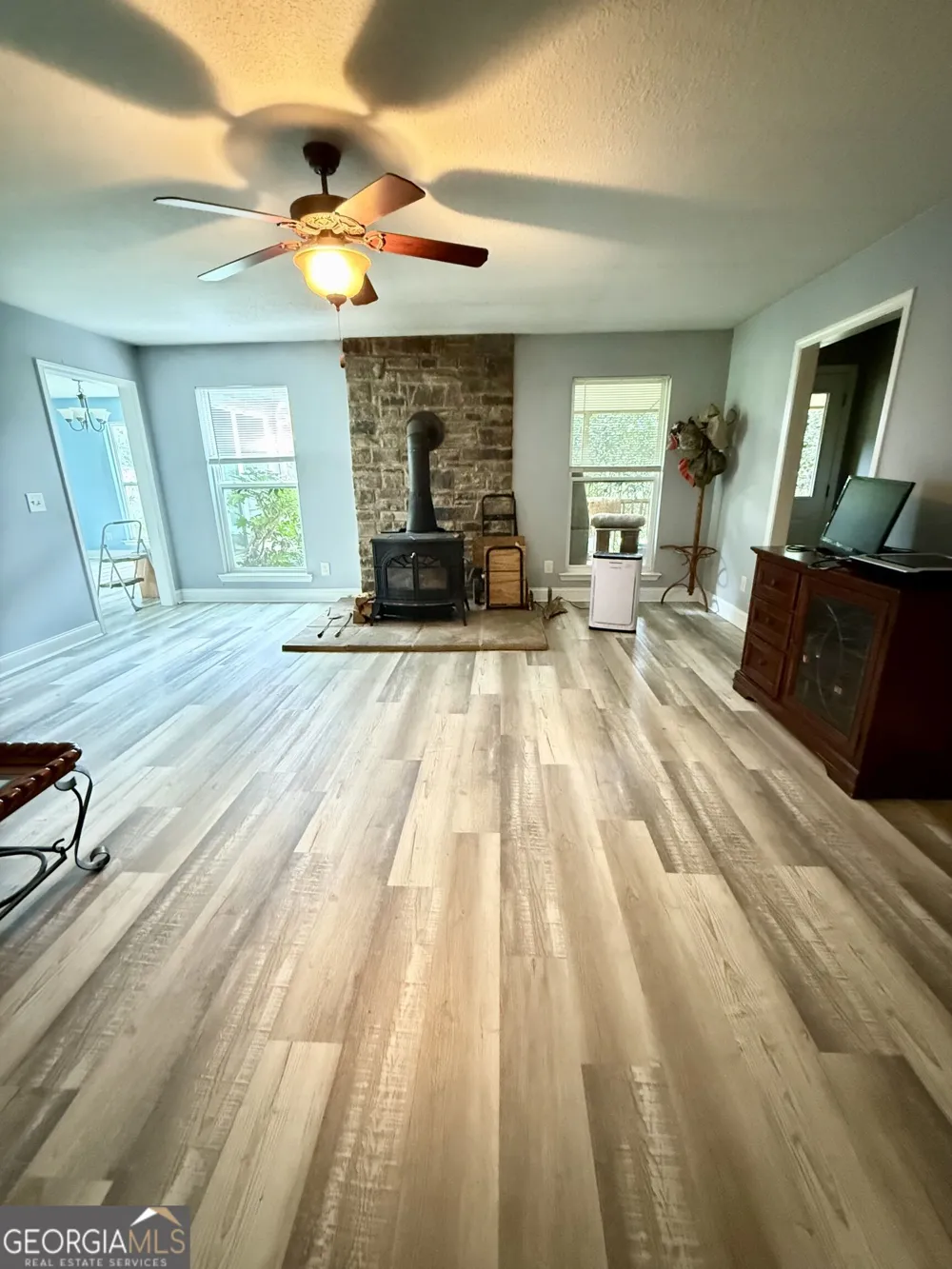 259 Lovers LN Union Point, GA 30669