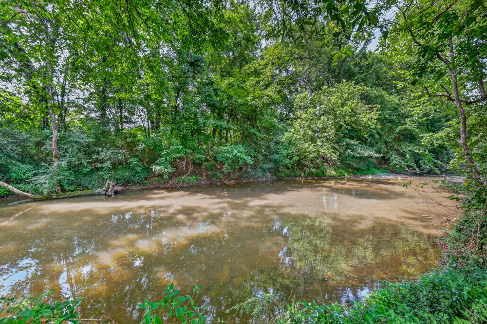 121 Wartrace Creek Rd Wartrace, TN 37183