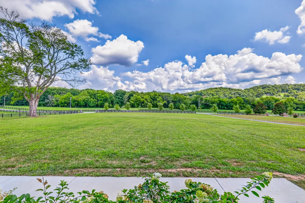 121 Wartrace Creek Rd Wartrace, TN 37183