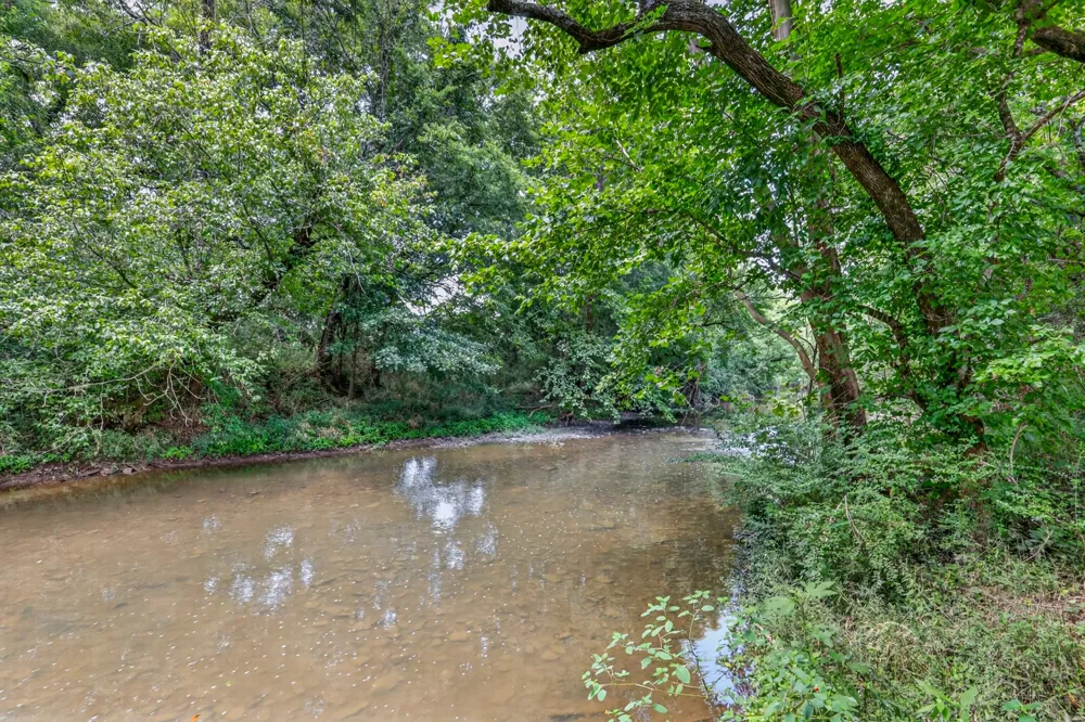 121 Wartrace Creek Rd Wartrace, TN 37183