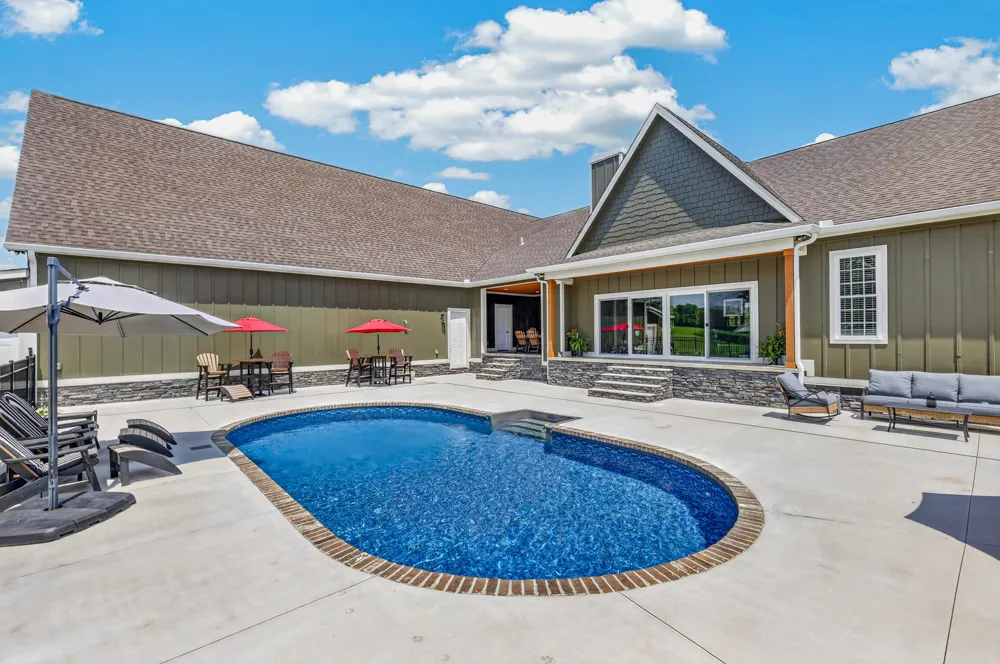 121 Wartrace Creek Rd Wartrace, TN 37183