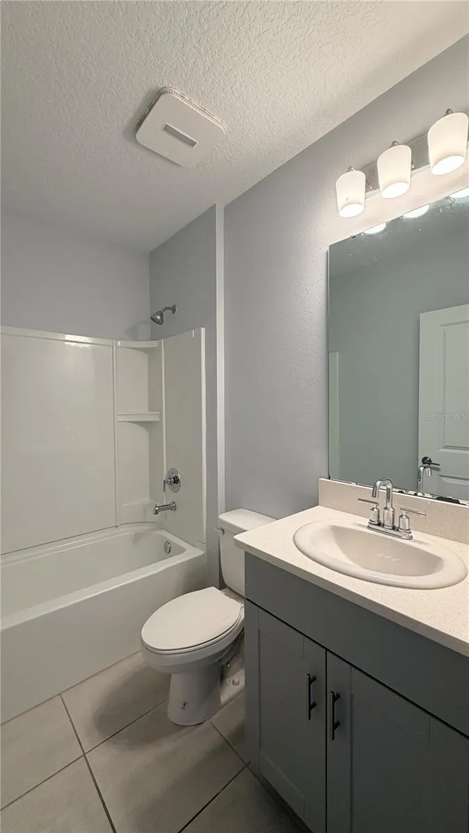 486 PINE TREE BRIDGE TRAIL St Cloud, FL 34772