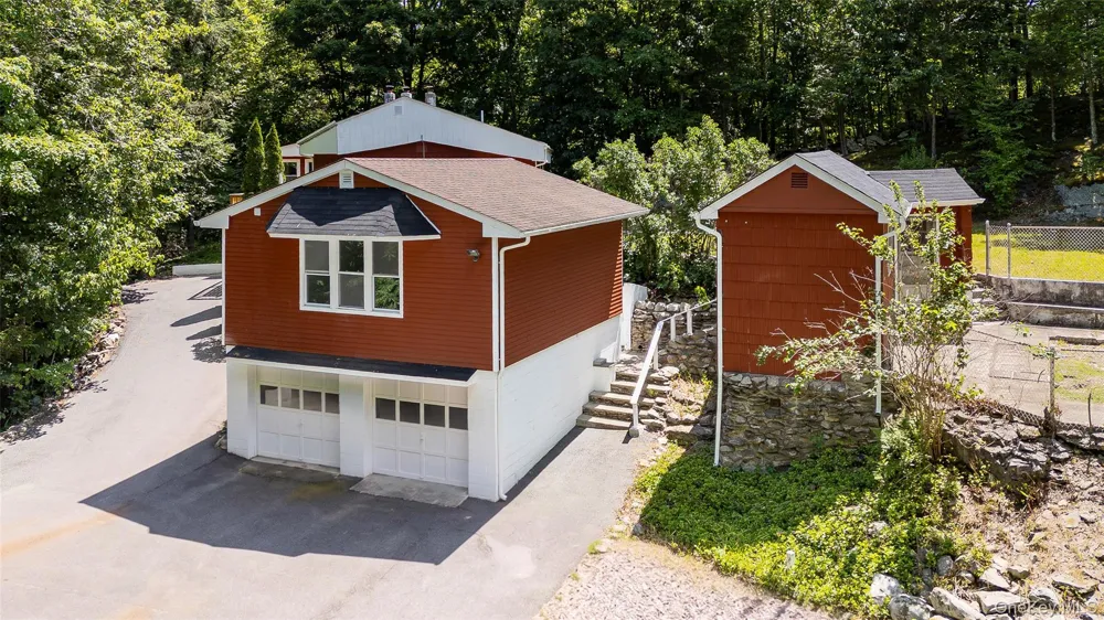 219 Benedict Road Montgomery, NY 12549