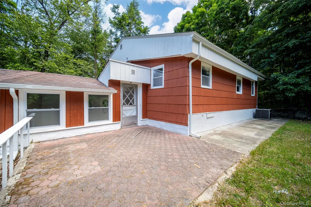 219 Benedict Road Montgomery, NY 12549