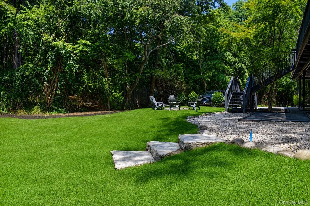 644 Bread And Cheese Hollow Road Northport, NY 11768