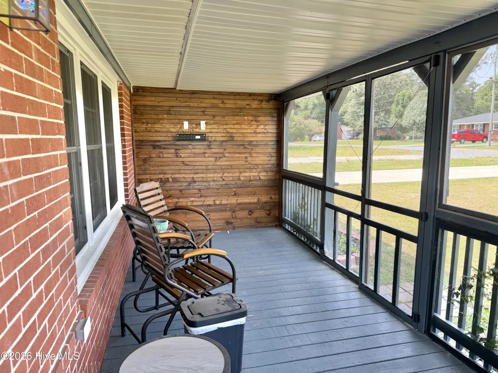 206 Crestwood Drive Snow Hill, NC 28580
