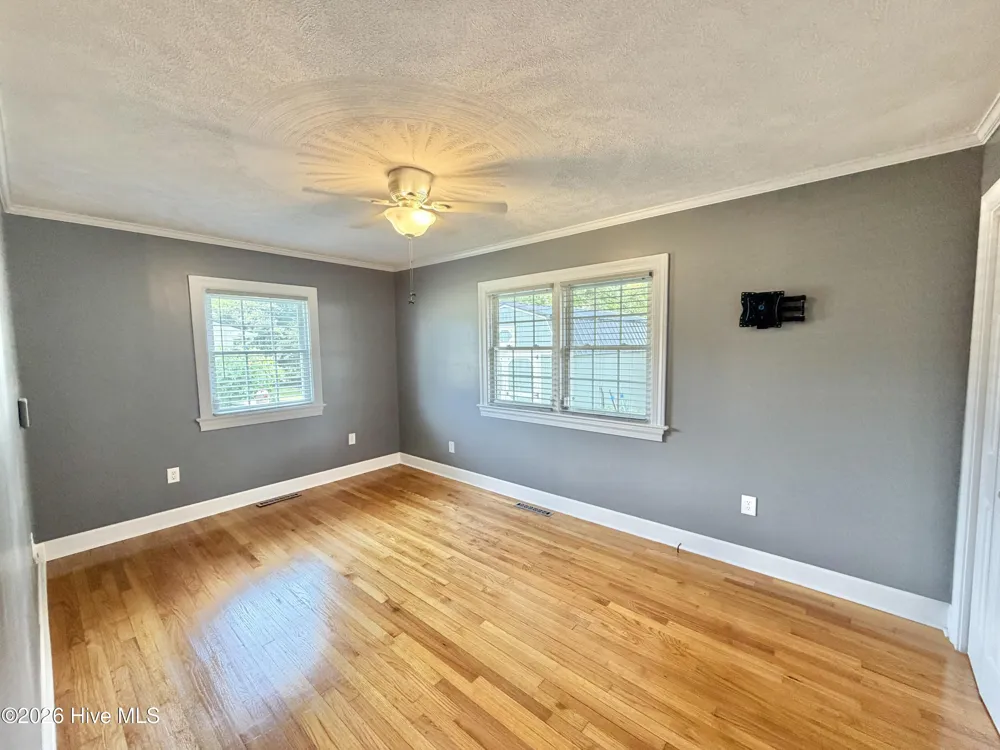 206 Crestwood Drive Snow Hill, NC 28580