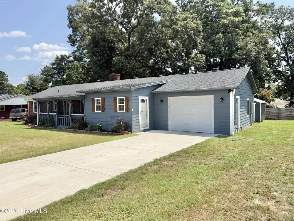 206 Crestwood Drive Snow Hill, NC 28580