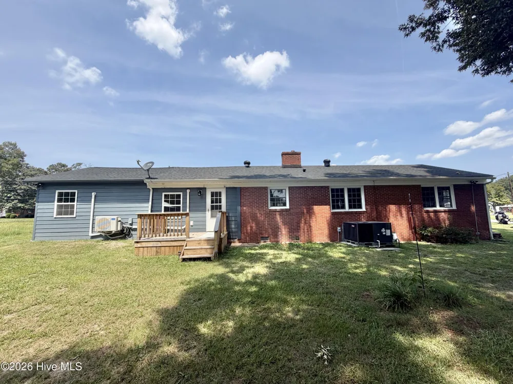 206 Crestwood Drive Snow Hill, NC 28580
