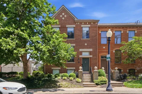 1008 John Street
