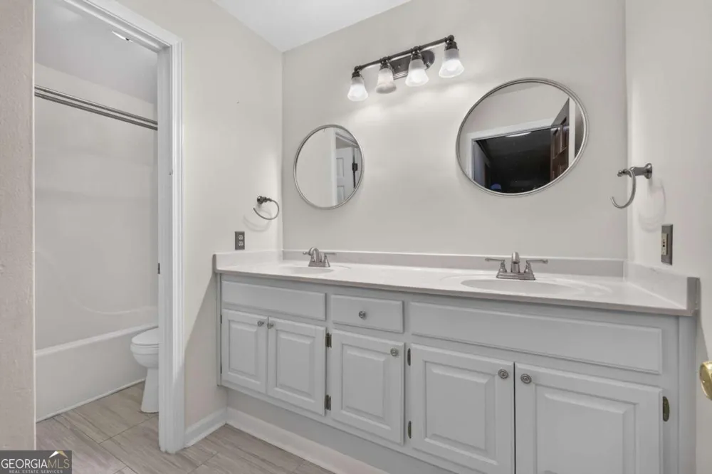 1105 Secret Cove DR Sugar Hill, GA 30518