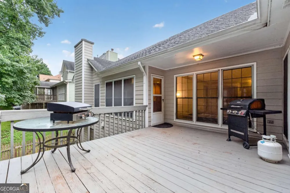 1105 Secret Cove DR Sugar Hill, GA 30518