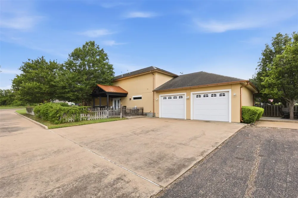 301 Stone Hill Drive #A Brenham, TX 77833