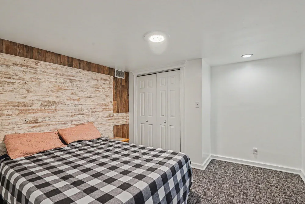32 Cherry Street Holland, MI 49423