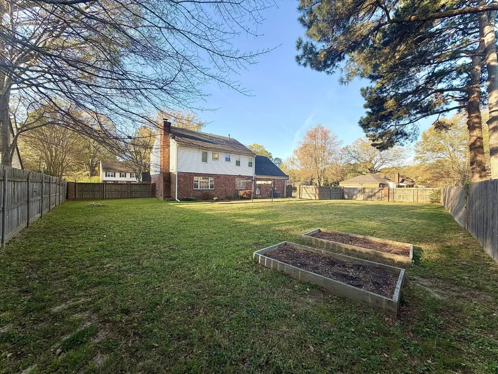 6092 Macinness Dr Memphis, TN 38119