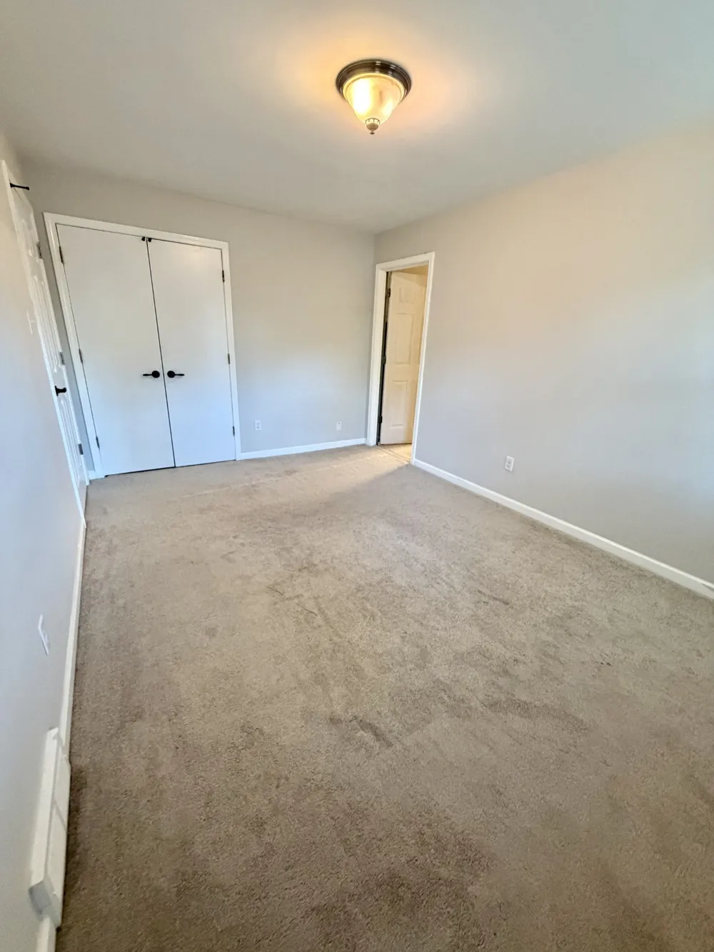 6092 Macinness Dr Memphis, TN 38119