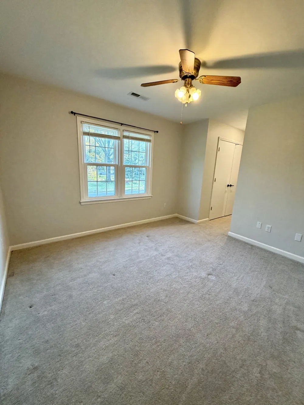6092 Macinness Dr Memphis, TN 38119