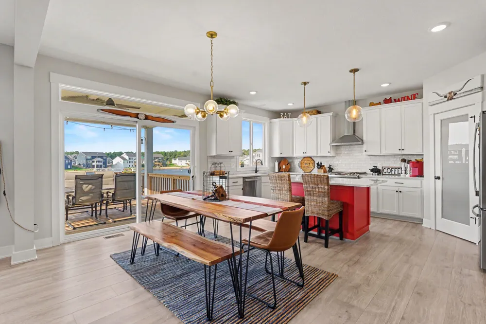 12623 Manchester Drive Grand Haven, MI 49417