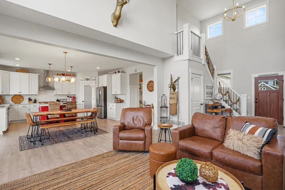 12623 Manchester Drive Grand Haven, MI 49417