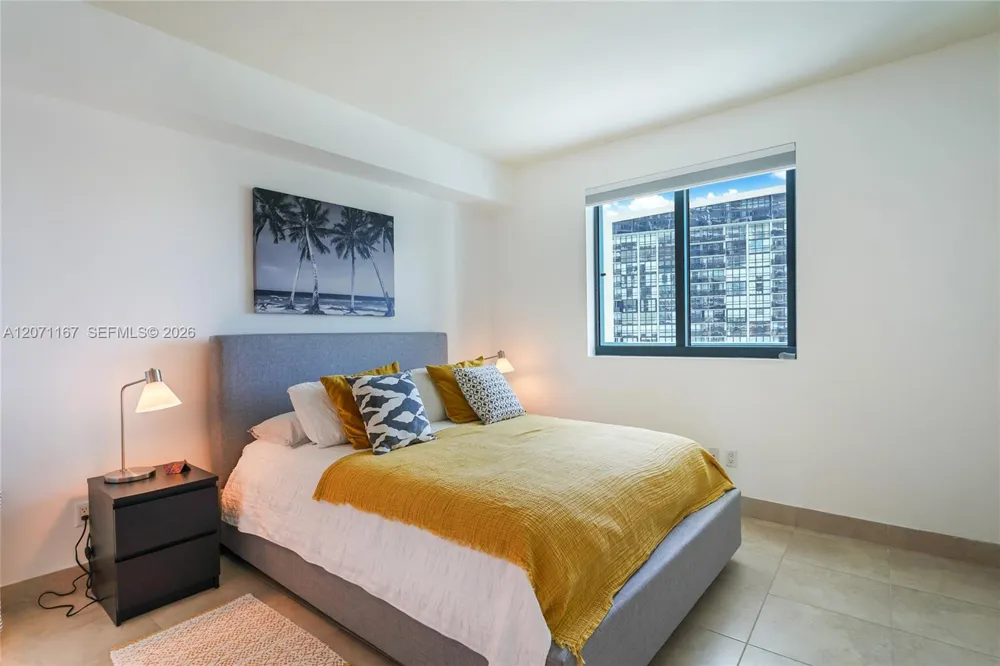 601 NE 36th St #1106 Miami, FL 33137