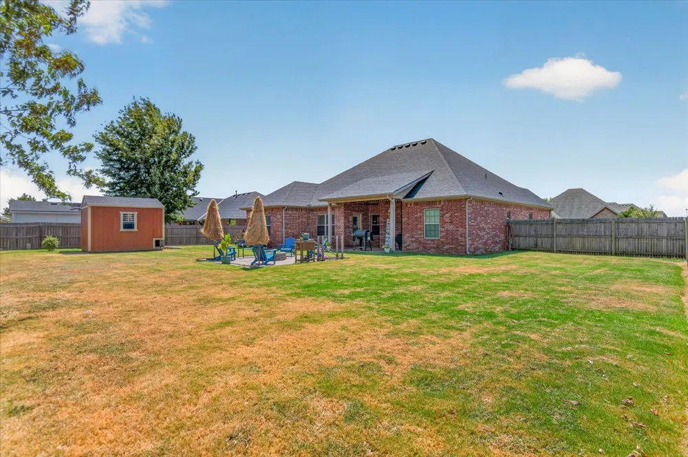 5402 Aspen Avenue Bartlesville, OK 74006