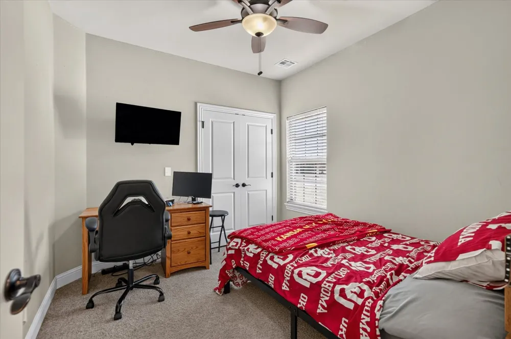 5402 Aspen Avenue Bartlesville, OK 74006