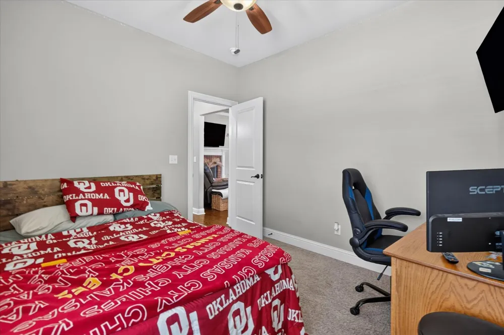 5402 Aspen Avenue Bartlesville, OK 74006
