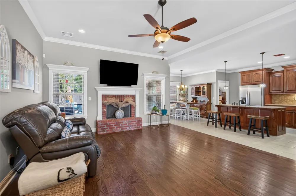 5402 Aspen Avenue Bartlesville, OK 74006