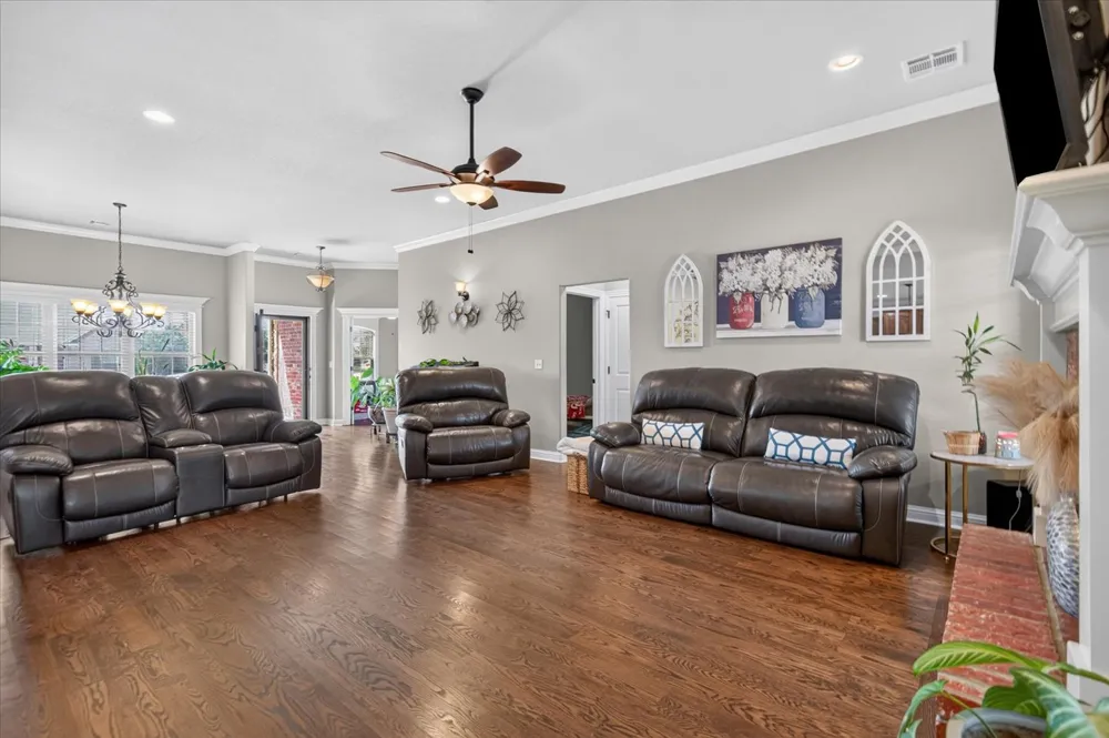 5402 Aspen Avenue Bartlesville, OK 74006