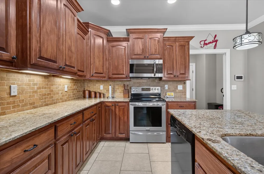 5402 Aspen Avenue Bartlesville, OK 74006