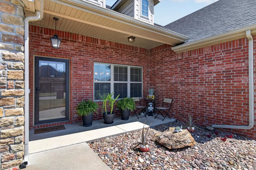 5402 Aspen Avenue Bartlesville, OK 74006