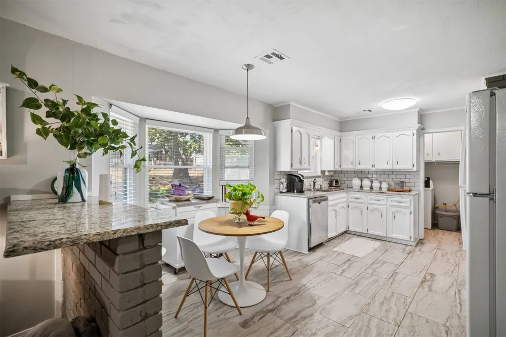 710 Martin Circle Sand Springs, OK 74063