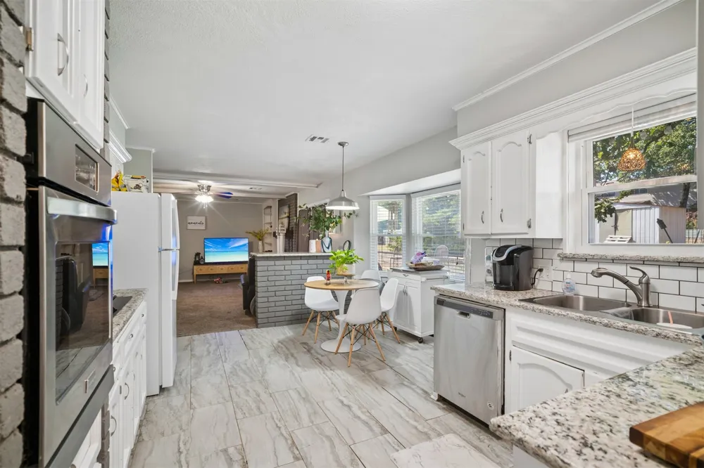 710 Martin Circle Sand Springs, OK 74063