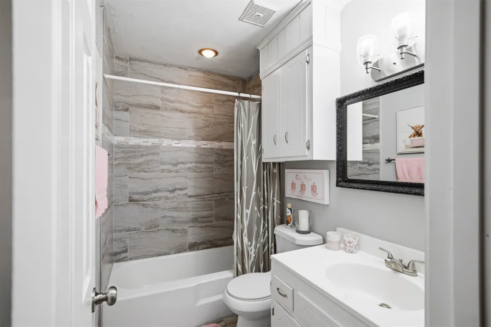 710 Martin Circle Sand Springs, OK 74063
