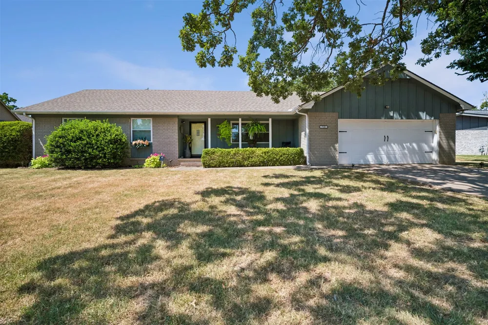 710 Martin Circle Sand Springs, OK 74063