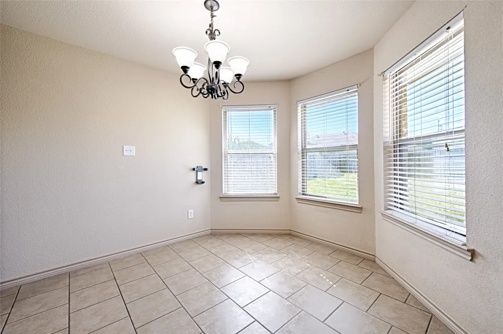 307 W Alene Drive Mabank, TX 75147