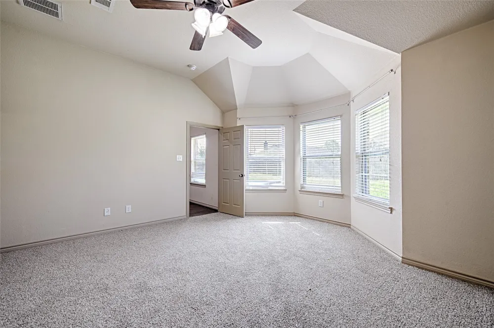 307 W Alene Drive Mabank, TX 75147