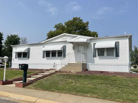 23 Brookside Way
