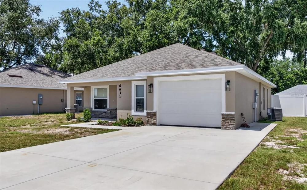 6631 THORNHILL ROAD Winter Haven, FL 33880